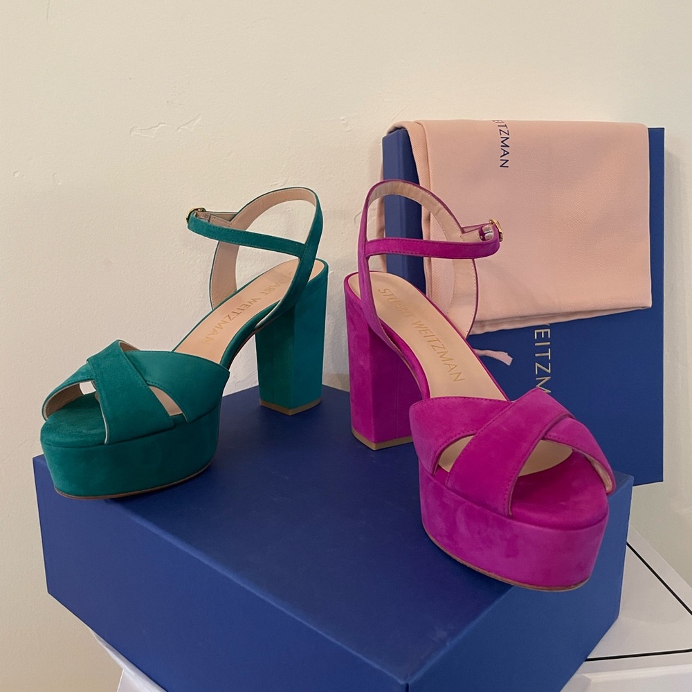 Stuart Weitzman Ivona platform pumps, mismatched!